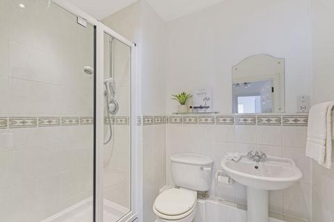 Flat 1, Beaumont Court, 25 Frant Road, Tunbridge Wells, TN2 5GT