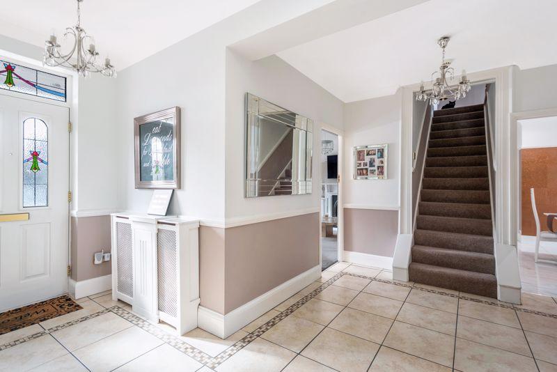 Burnt Oak Lane, Sidcup, DA15 9DG 4 bed semidetached house for sale £