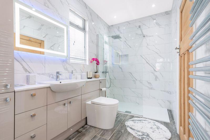 Family shower room
