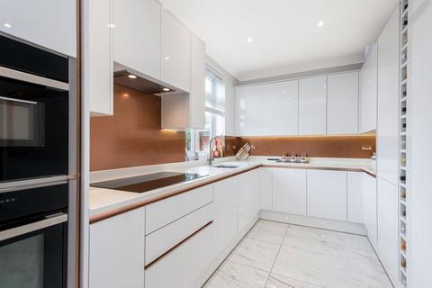 160 Burnt Oak Lane, Sidcup, DA15 9DG