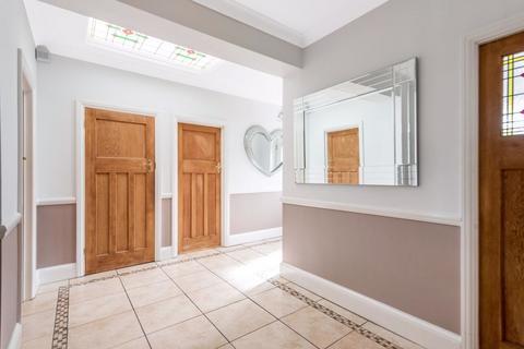 160 Burnt Oak Lane, Sidcup, DA15 9DG