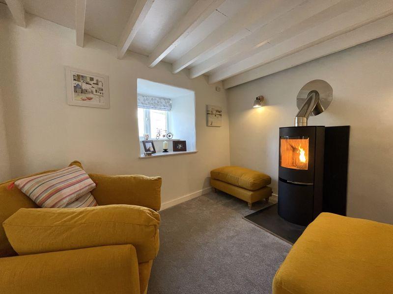 Sitting Room / Snug
