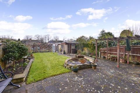 34 Clappers Meadow, Alfold, Cranleigh, GU6 8HJ