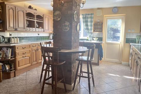 82 Lindridge Road, Sutton Coldfield, B75 6HJ