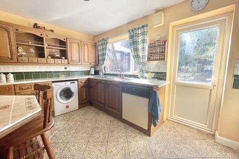 82 Lindridge Road, Sutton Coldfield, B75 6HJ