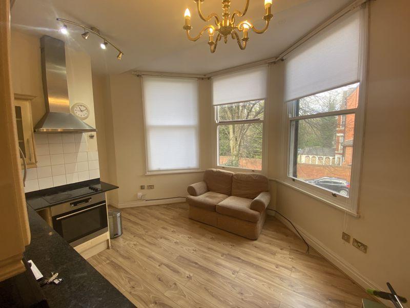 Lounge / Kitchen