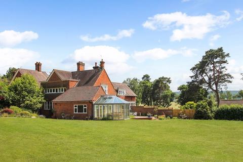 4, Burrows Cross House Burrows Cross, Shere, Guildford, GU5 9QF