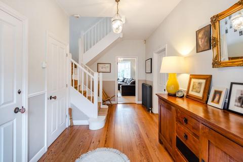 4, Burrows Cross House Burrows Cross, Shere, Guildford, GU5 9QF