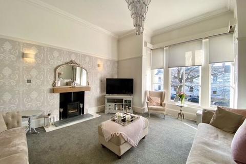 2a Barns Terrace, Ayr, KA7 2DB
