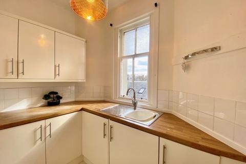 2a Barns Terrace, Ayr, KA7 2DB