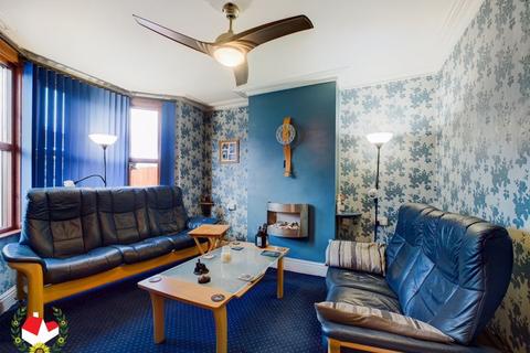 201 Bristol Road, Gloucester, GL1 5TQ