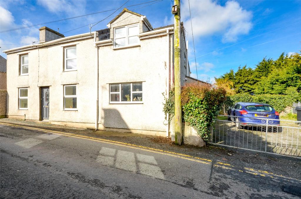 Bethesda Street, Amlwch, Isle Of Anglesey, LL68 5 bed detached house