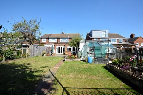 28 Chinnor Road, Thame, OX9 3LR