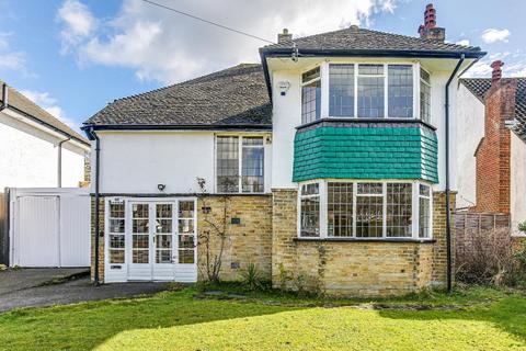 32 Shaw Crescent, South Croydon, CR2 9JA