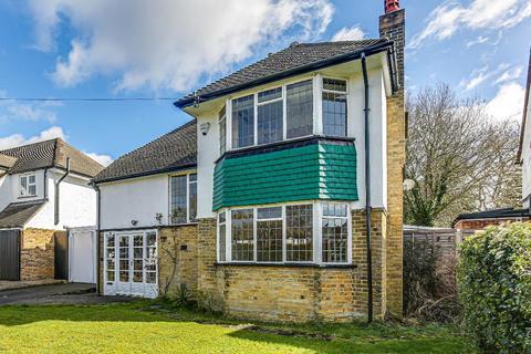 32 Shaw Crescent, South Croydon, CR2 9JA