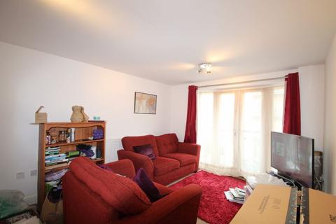 2 bedroom flat to rent, Black Eagle Drive, Gravesend DA11