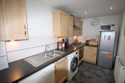 2 bedroom flat to rent, Black Eagle Drive, Gravesend DA11