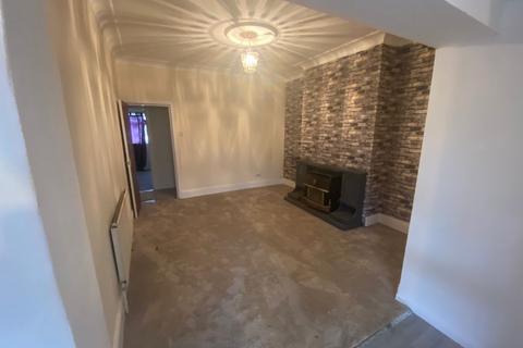 2 bedroom apartment to rent, 238 Pontefract Road, Lundwood