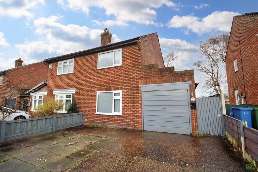 Hillock Lane, Woolston, Warrington, WA1 2 bed semidetached house £