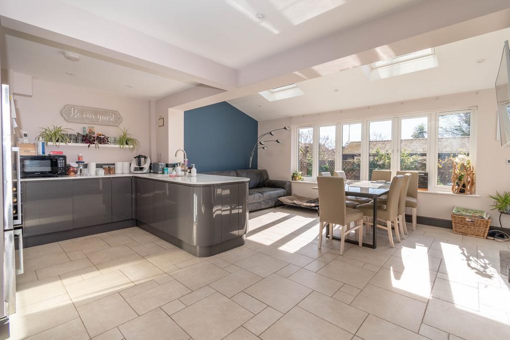 Northfield Lane, WellsnexttheSea, NR23 6 bed detached house for sale £795,000