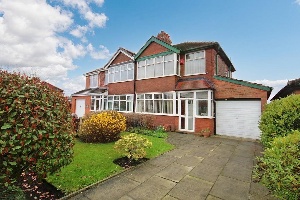 Liverpool Road, Great Sankey, Warrington, WA5 3 bed semidetached house for sale £215,000