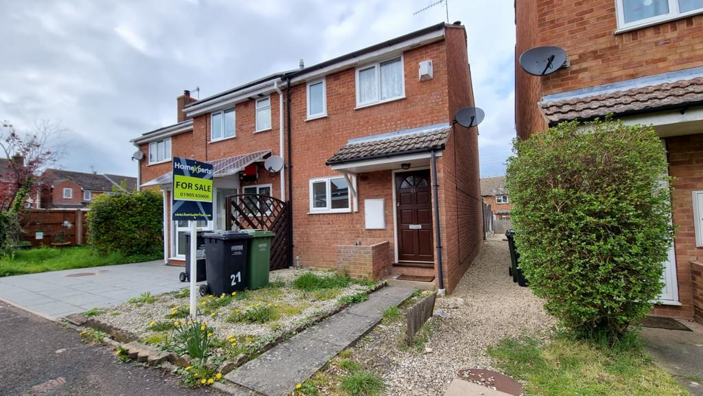 Littleworth, WR5 2QG 2 bed end of terrace house for sale £189,500