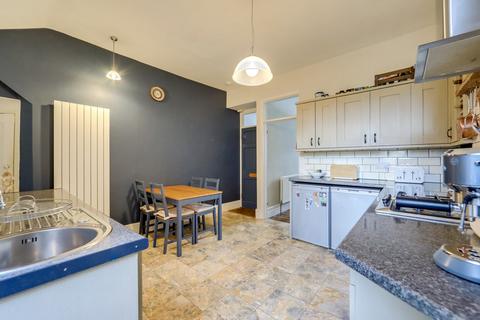 16a Theodore Road, London, SE13 6HT