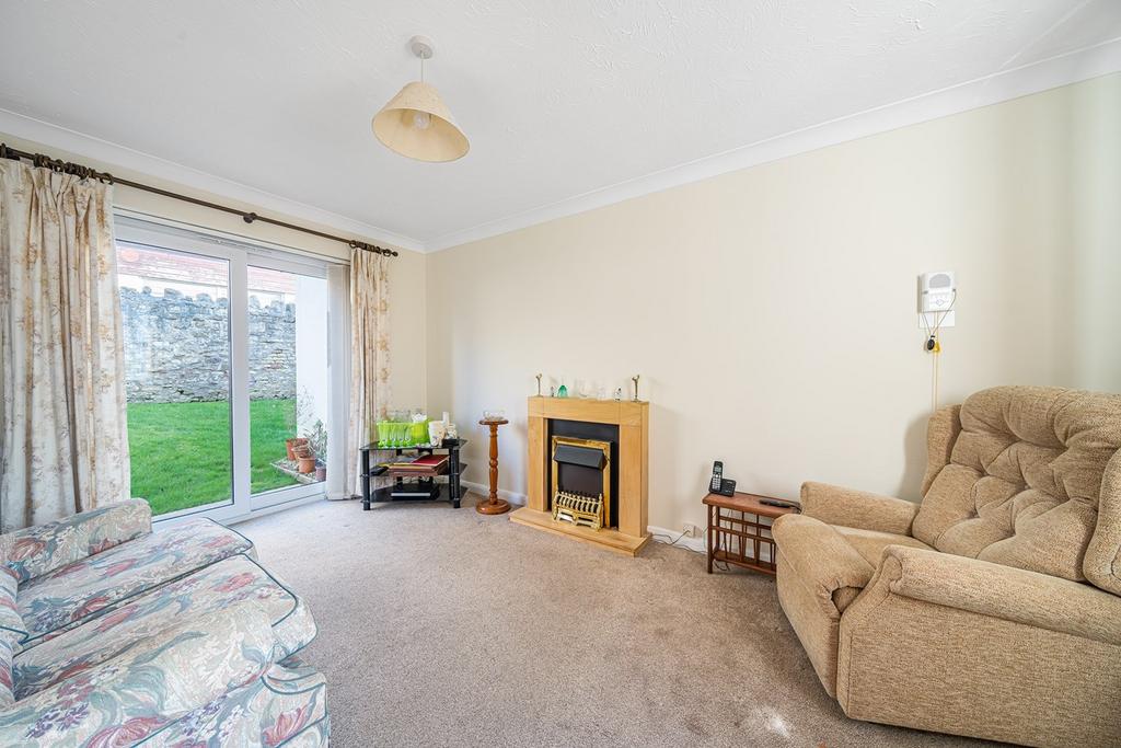 Stanley Court, Midsomer Norton, Radstock, BA3 2 bed semidetached house