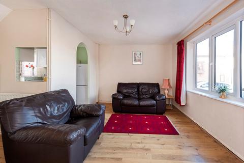 20 Drummond Close, Erith, DA8 3QS
