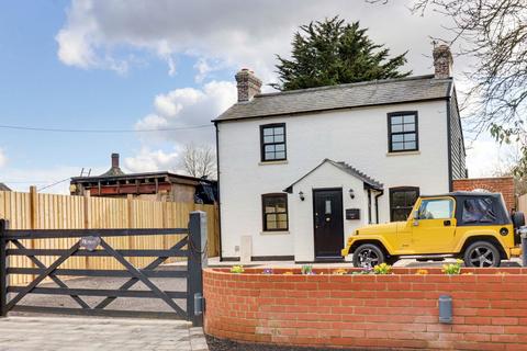 3 bedroom cottage for sale, Green Tye, Much Hadham, SG10