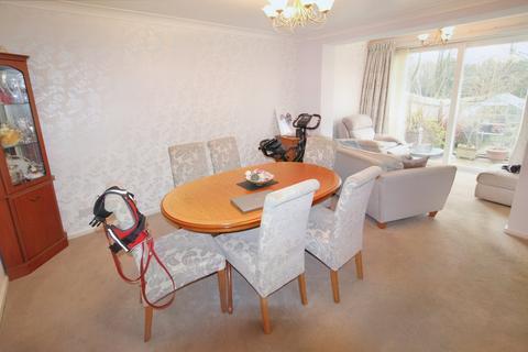 3 bedroom semi-detached house for sale, Hobart Drive, Walsall, WS5