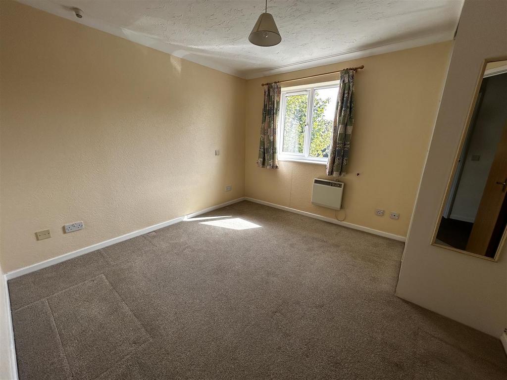 Marleyfield Close, Churchdown 2 bed retirement property for sale £130,000