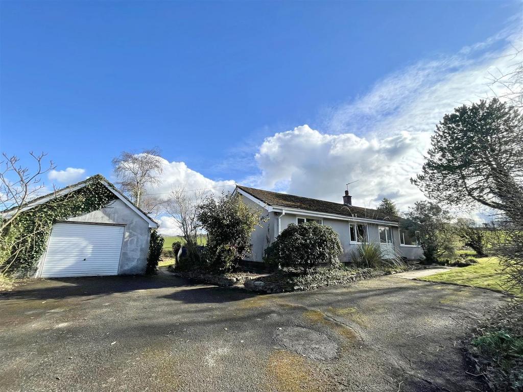 Abermad, Llanfarian, Aberystwyth 3 bed detached bungalow for sale £