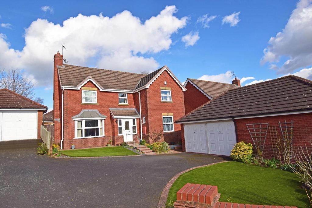 5 Parkstone Avenue, Hill Top, Bromsgrove, Worcestershire, B61 7NS 4 bed