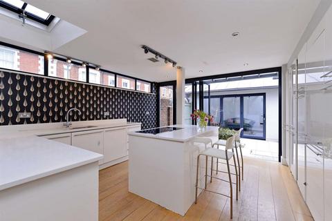 1 Artillery Terrace, Guildford, GU1 4NL