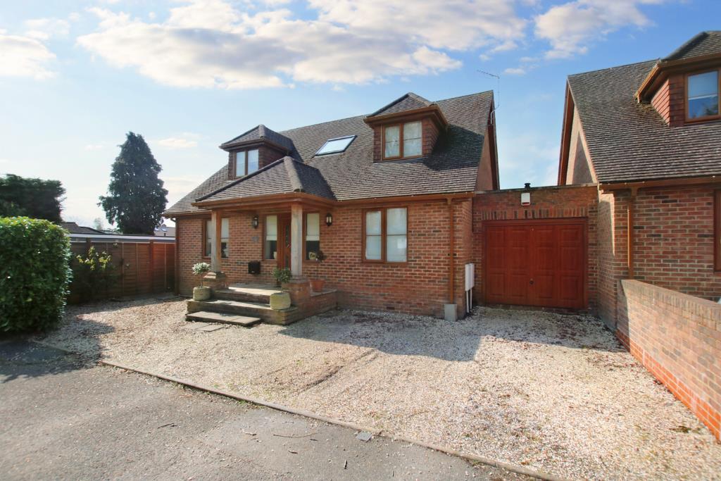 CANNON WAY, FETCHAM, KT22 4 bed chalet for sale £799,950