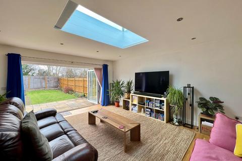 14 Gorse Close, Northampton, NN2 8ED