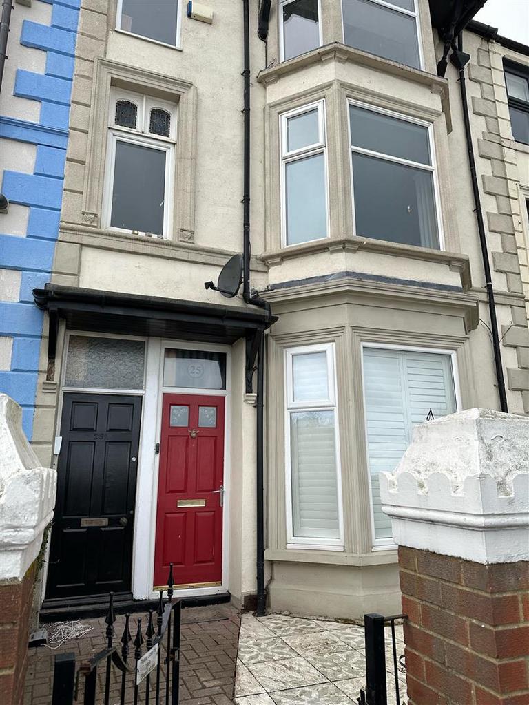 Seaview Terrace, South Shields 2 bed £995 pcm (£230 pw)