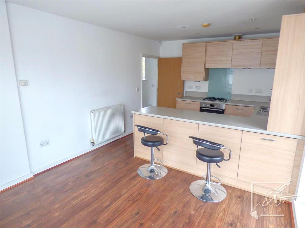Lounge to Kitchen