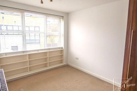 7 Sanderling Way, Greenhithe, DA9 9RQ