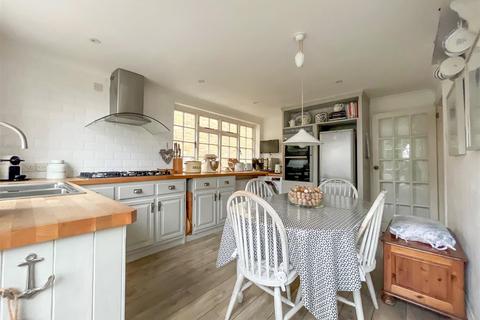 14 Windmill Street, Bushey Heath, Bushey, WD23 1NB