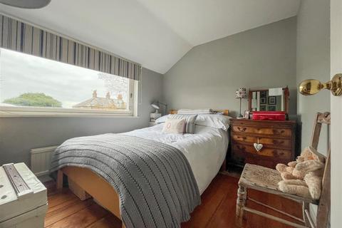 14 Windmill Street, Bushey Heath, Bushey, WD23 1NB