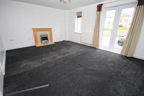 6 Longlands, Idle, Bradford, BD10 9UG