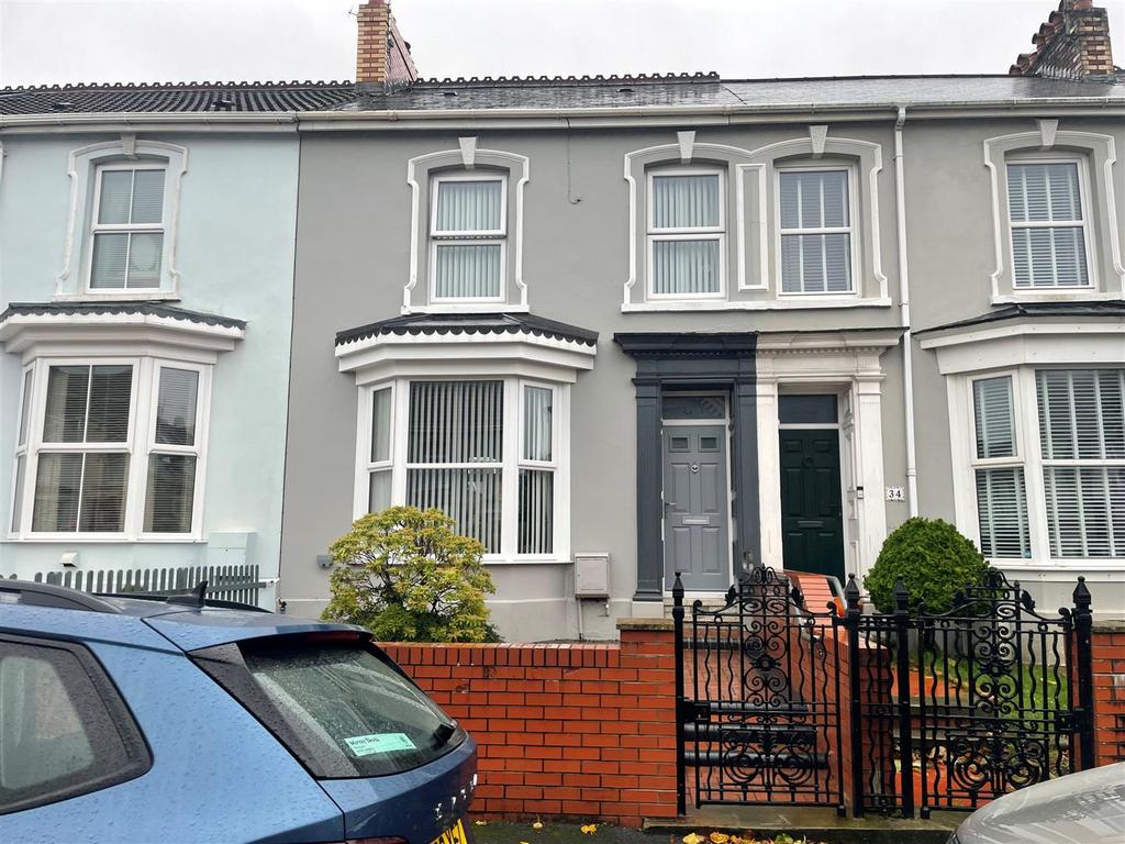 Glenalla Road, Llanelli 3 bed terraced house £205,000