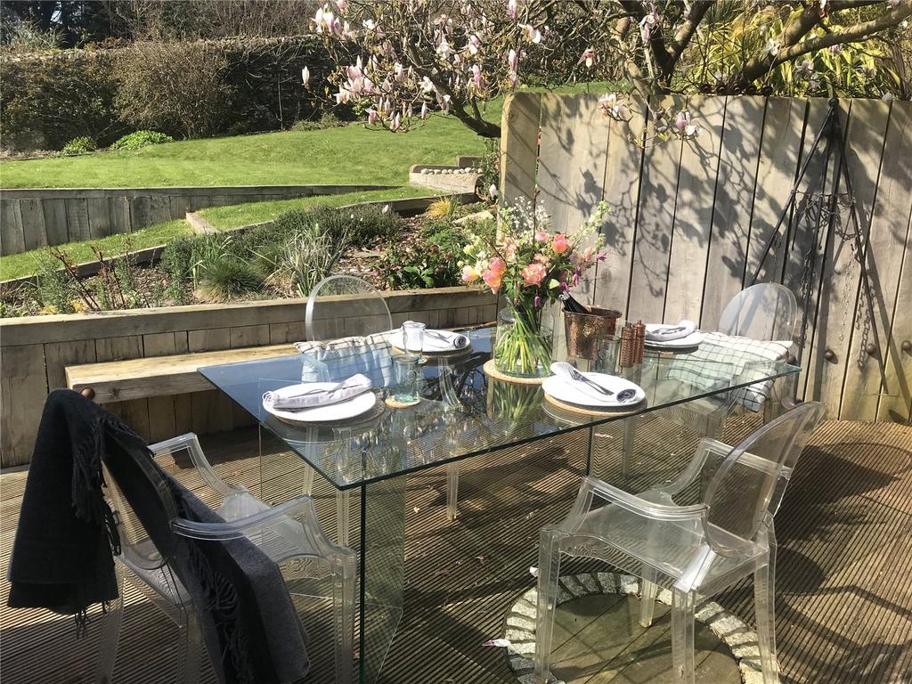 Dining Deck