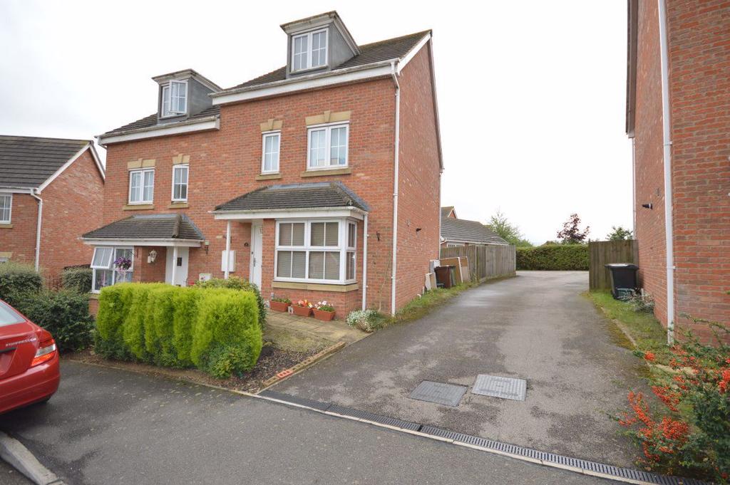 Fontwell Crescent, Corby 4 bed house £1,100 pcm (£254 pw)