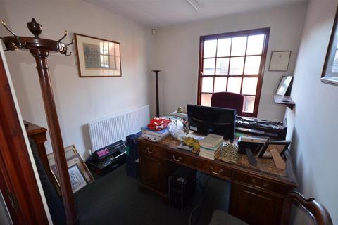 Office to rent, High Street, Syston, Leicester