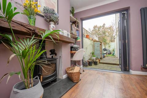 150 Devon Road, Bristol, BS5 6EG
