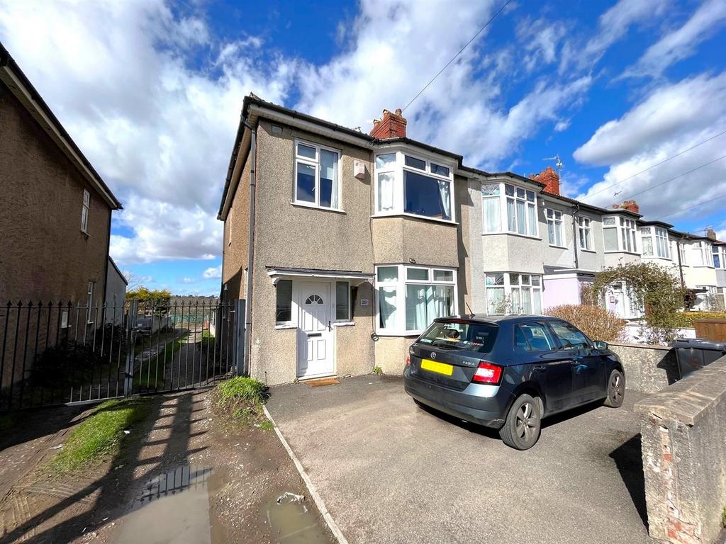 Southmead Road, WestburyOnTrym 3 bed end of terrace house for sale