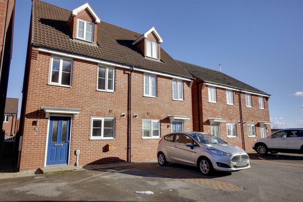 Kingscroft Drive, Brough 3 bed semidetached house for sale £210,000